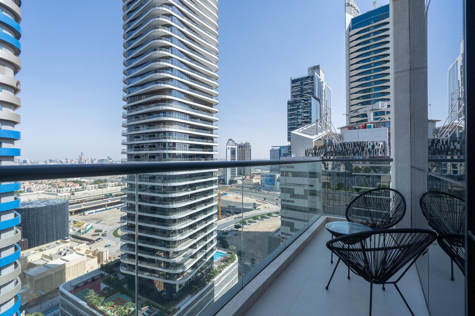Heaven Crest Vacation Homes Downtown - Studio And 1 Bedroom Suites 2 Minute Walk To Dubai Mall And Burj Khalifa Eksteriør billede