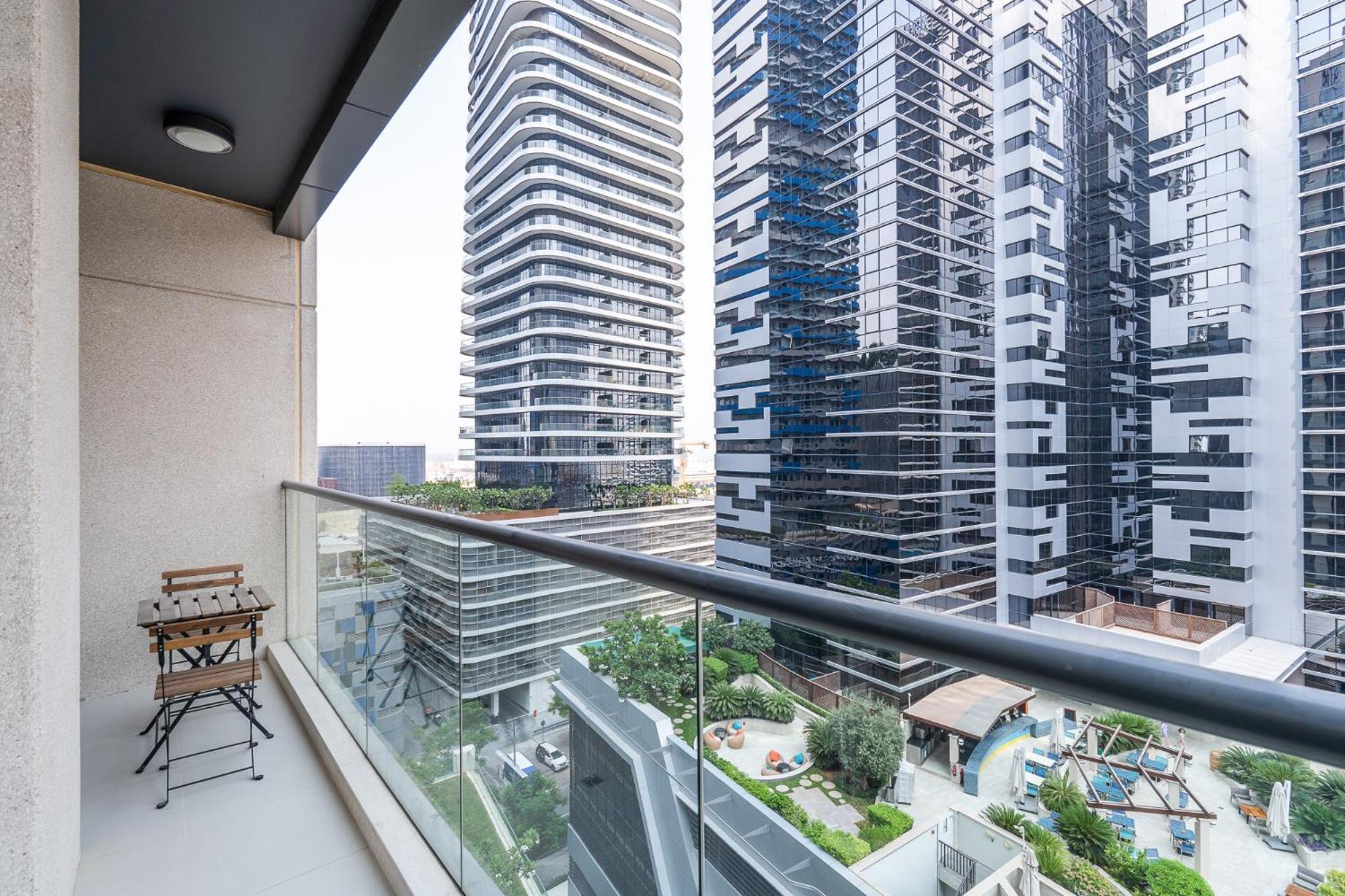 Heaven Crest Vacation Homes Downtown - Studio And 1 Bedroom Suites 2 Minute Walk To Dubai Mall And Burj Khalifa Eksteriør billede