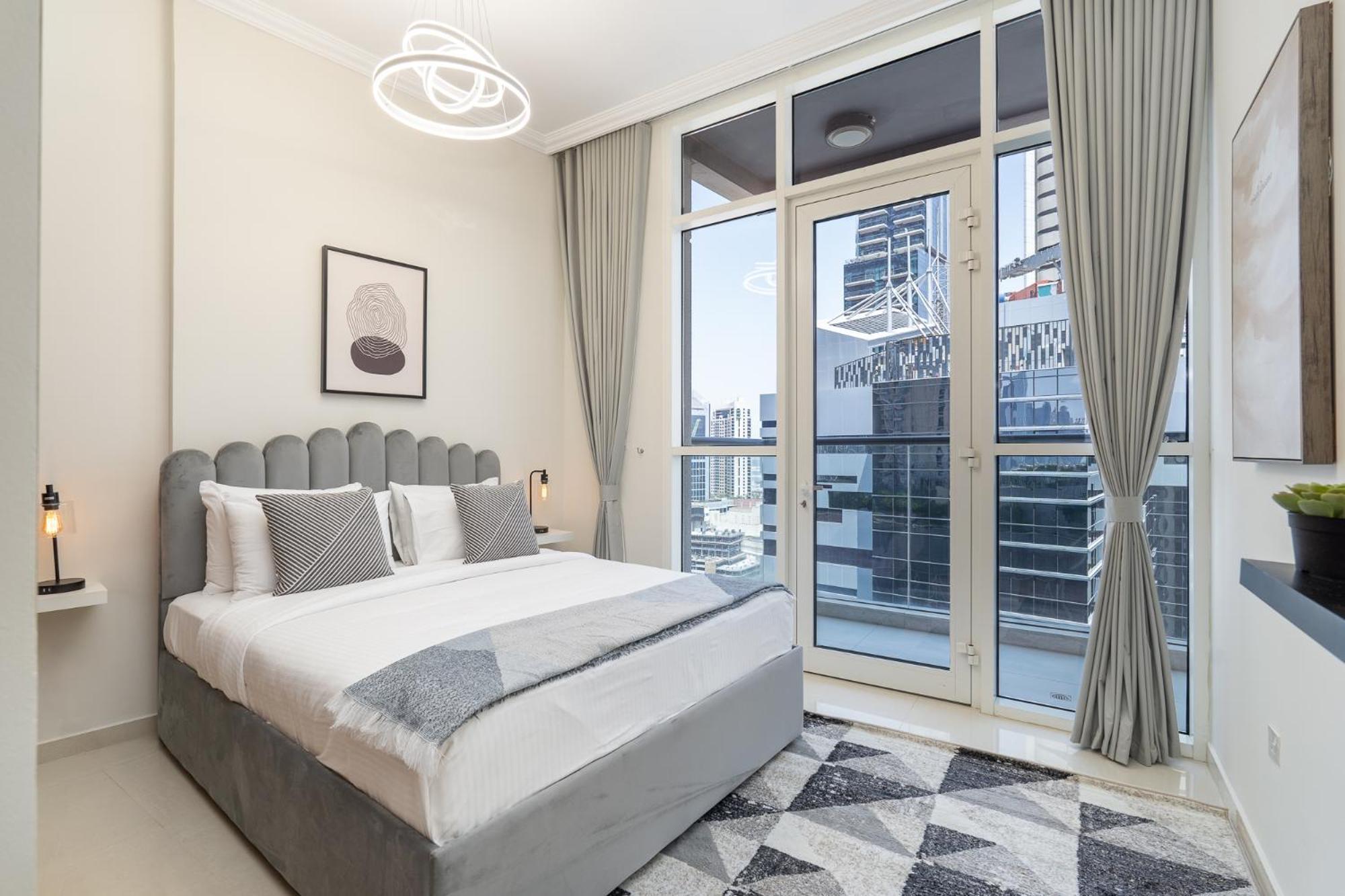 Heaven Crest Vacation Homes Downtown - Studio And 1 Bedroom Suites 2 Minute Walk To Dubai Mall And Burj Khalifa Eksteriør billede
