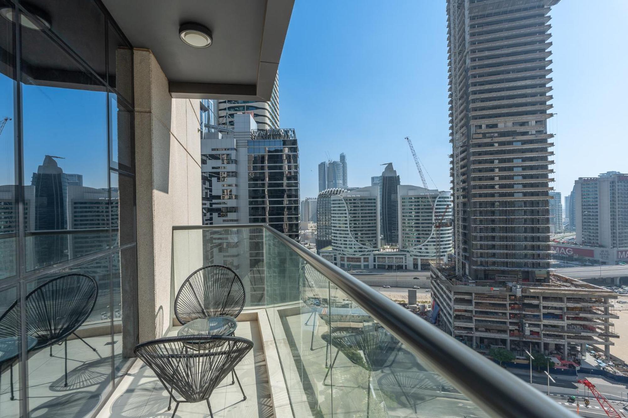 Heaven Crest Vacation Homes Downtown - Studio And 1 Bedroom Suites 2 Minute Walk To Dubai Mall And Burj Khalifa Eksteriør billede