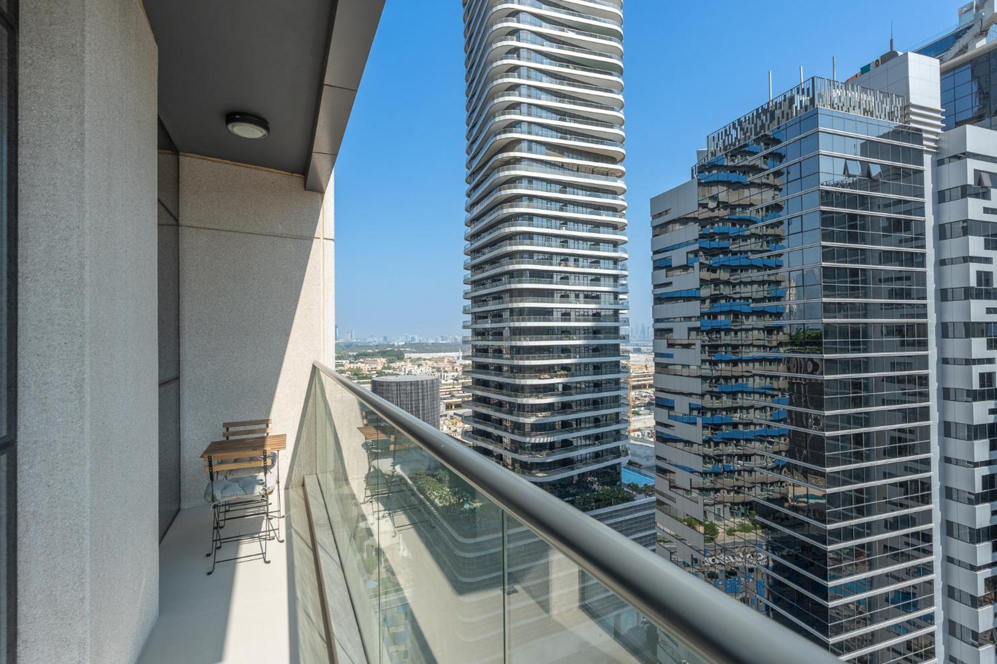 Heaven Crest Vacation Homes Downtown - Studio And 1 Bedroom Suites 2 Minute Walk To Dubai Mall And Burj Khalifa Eksteriør billede